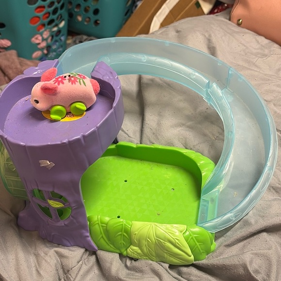 Little Live Pets Hamster - Picture 1 of 5